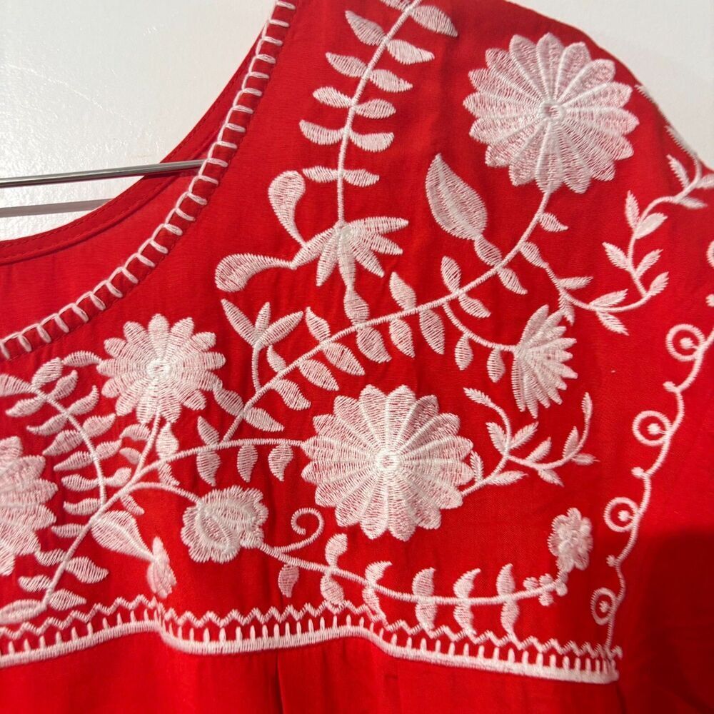 NWT Layerz Clothing Womens Red Boho Floral Embroidered Luxury Blouse Top Size XL - Picture 3 of 8